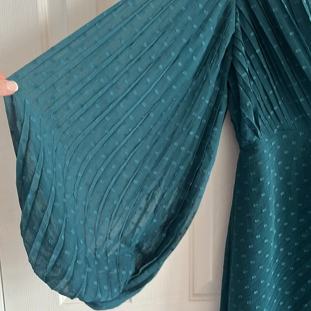 ASOS DESIGN Teal Pleated Textured Chiffon Maxi Dress Size 6 - Picture 7 of 15